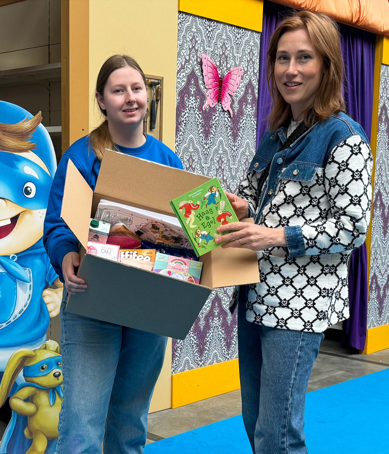 Haas & Egel in de verjaardagsbox van Stichting Jarige Job